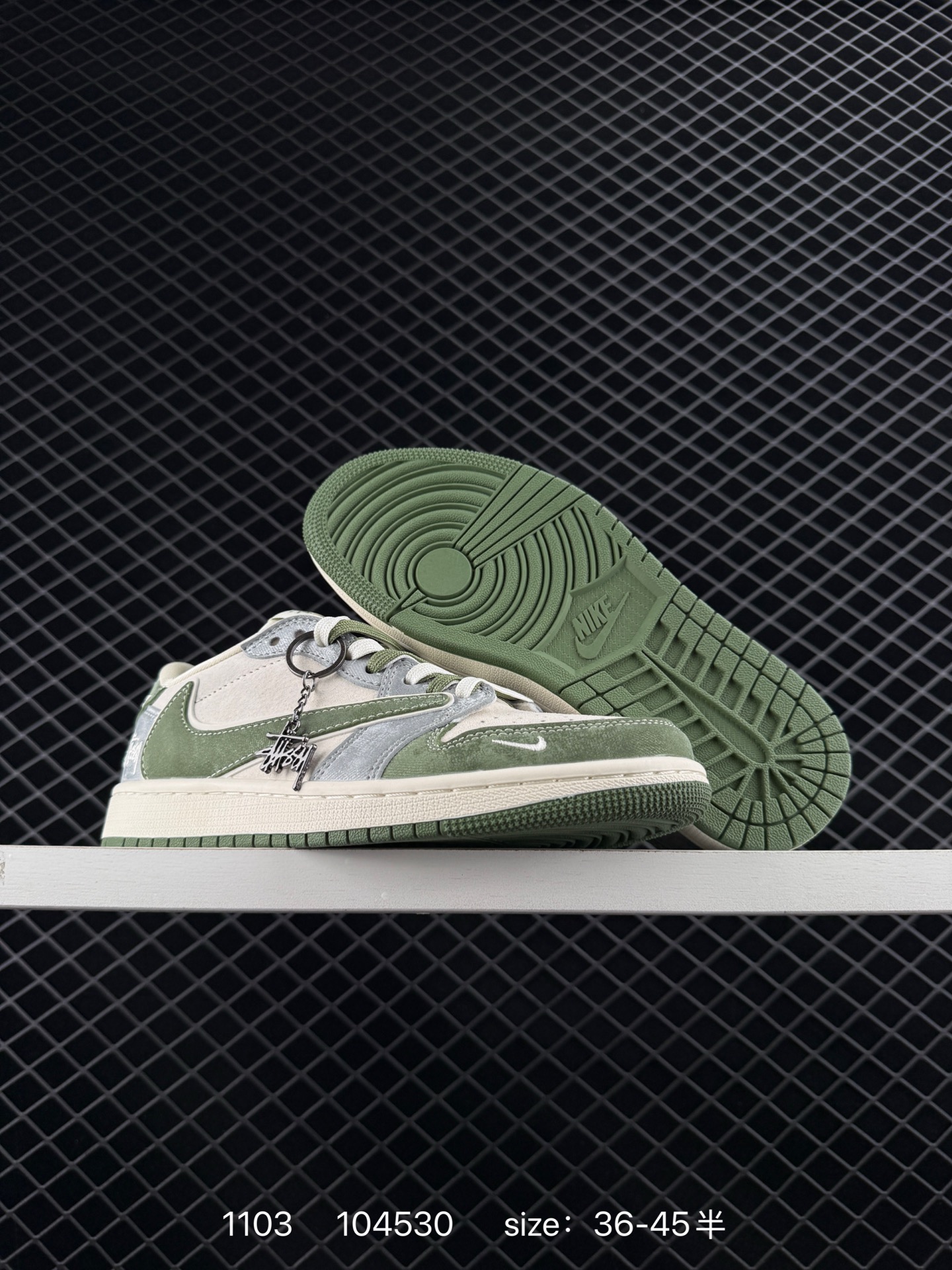 Travis Scott x Air Jordan 1 ” Reverse Mocha “